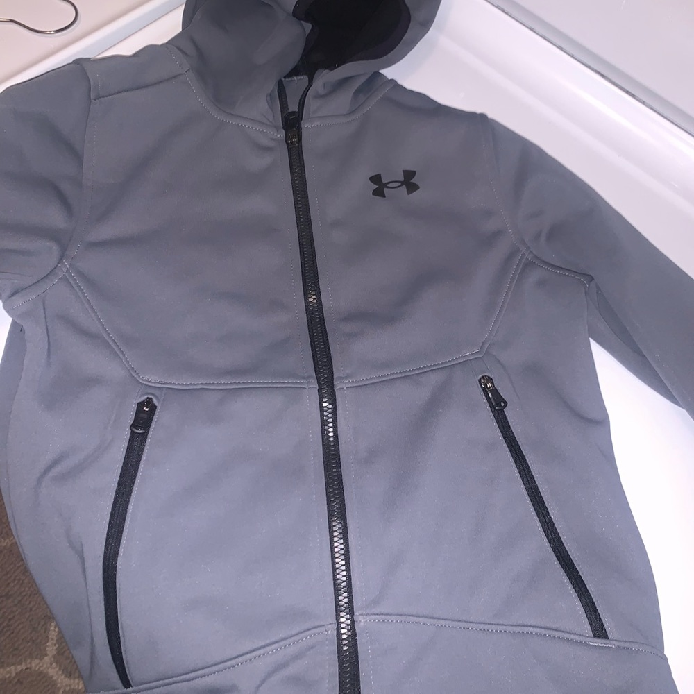 Under Armour Gray Performance Jacket Smooth Synthetic Design. Perfect condition.